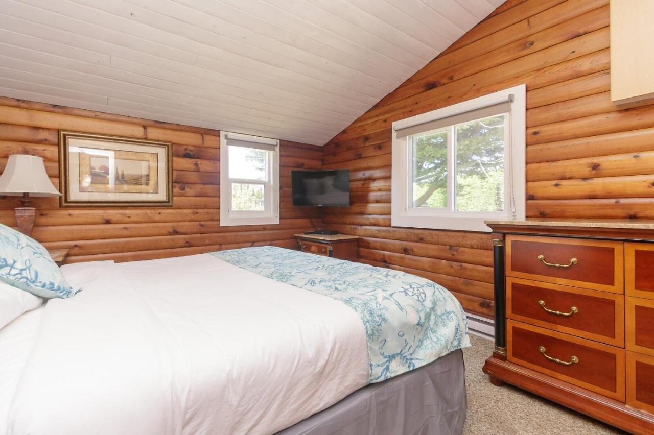 The Cedarwood Inn & Suites Sidney Eksteriør bilde