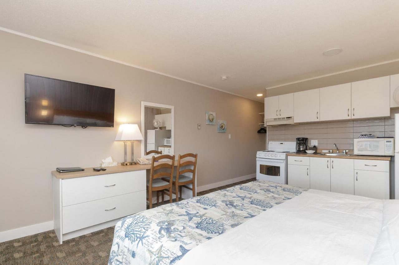 The Cedarwood Inn & Suites Sidney Eksteriør bilde