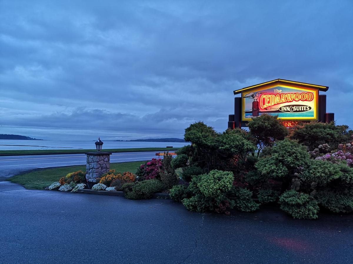 The Cedarwood Inn & Suites Sidney Eksteriør bilde